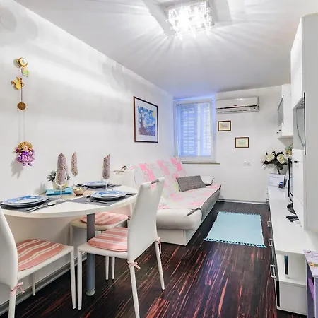 Majo Apartma Punta * Пиран