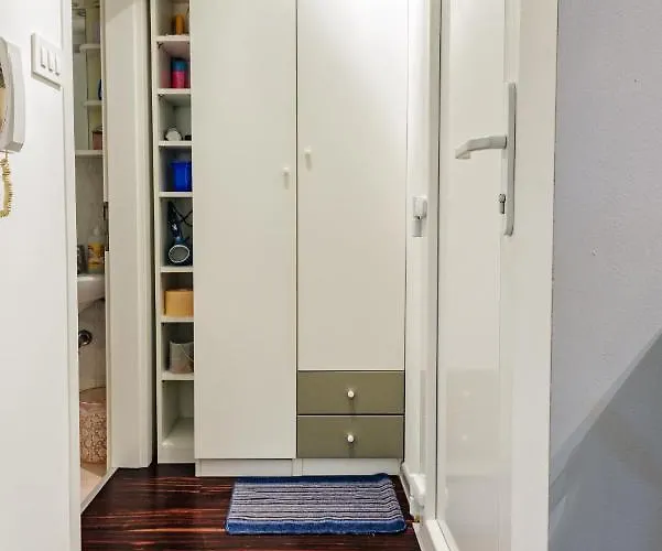 Daire Majo Apartma Punta *